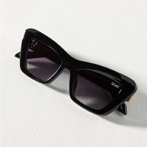 Quay “On the Radio” sunglasses
